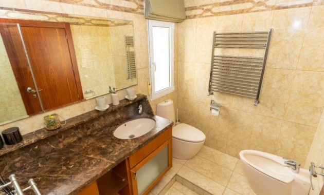 Herverkoop - Villa -
Torrevieja - Aguas Nuevas