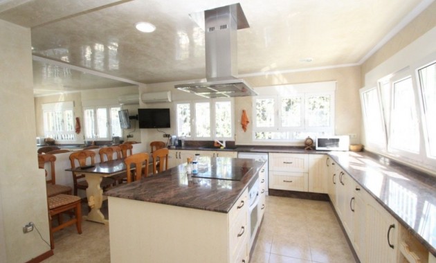 Herverkoop - Villa -
Cabo Roig