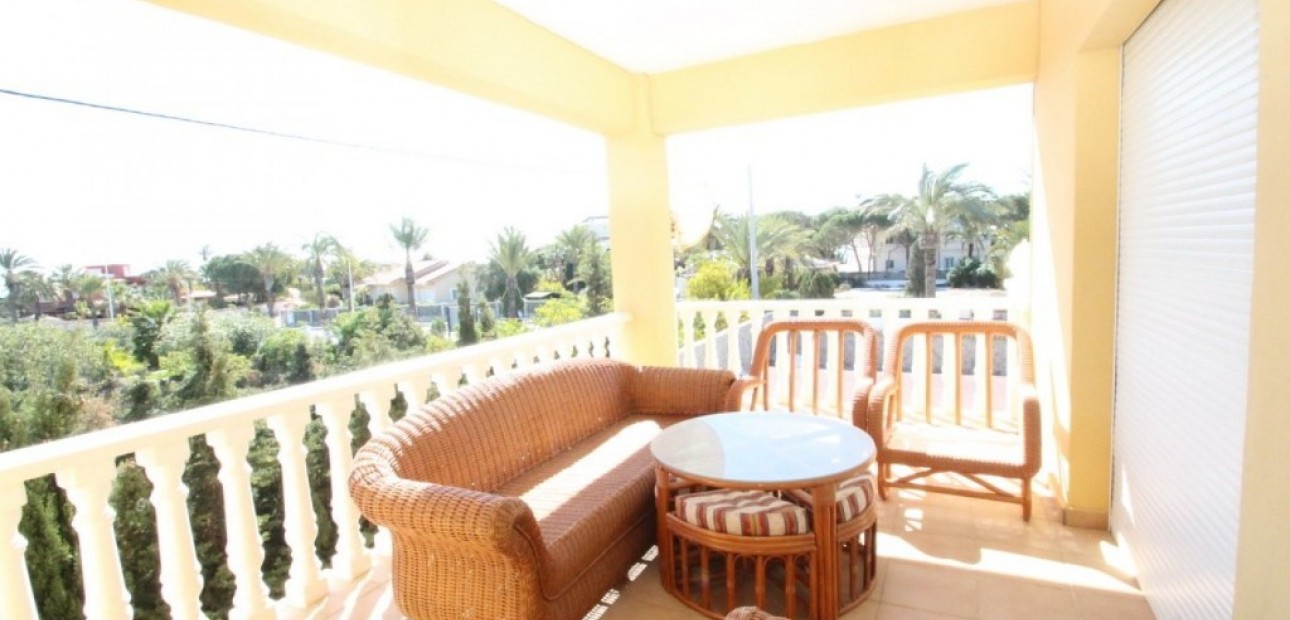 Herverkoop - Villa -
Cabo Roig