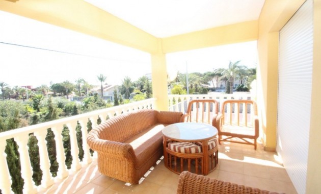 Herverkoop - Villa -
Cabo Roig