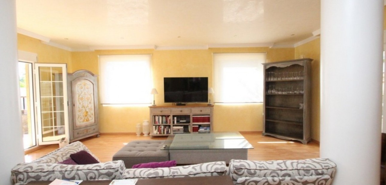 Herverkoop - Villa -
Cabo Roig