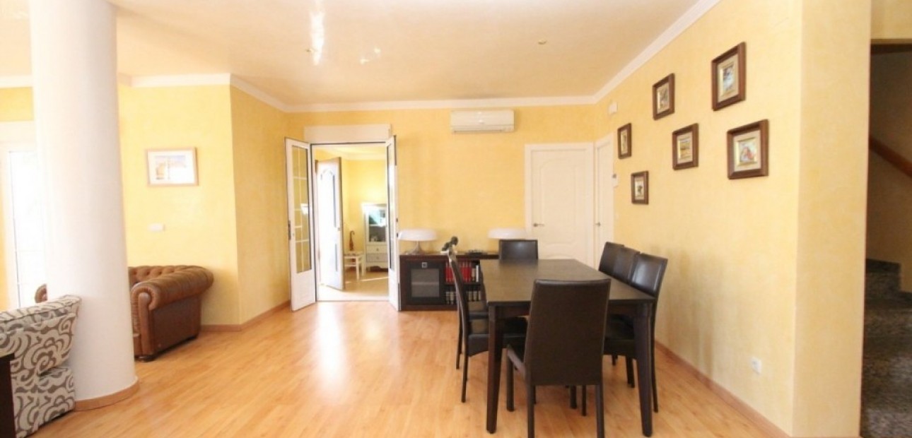 Herverkoop - Villa -
Cabo Roig