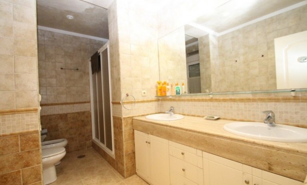 Herverkoop - Villa -
Cabo Roig