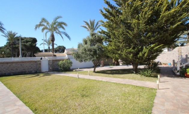 Herverkoop - Villa -
Cabo Roig