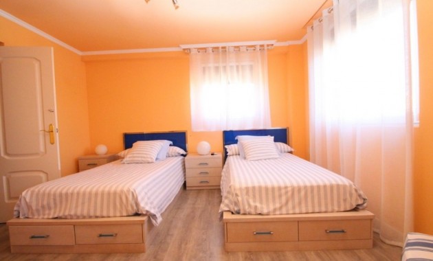 Herverkoop - Villa -
Cabo Roig