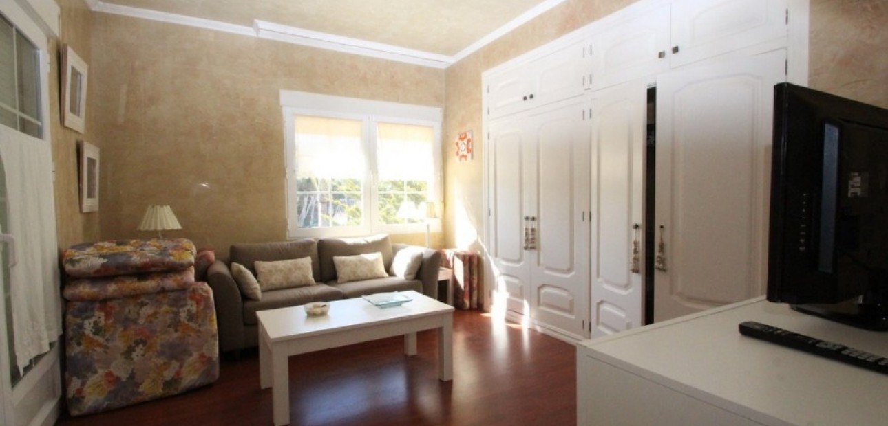 Herverkoop - Villa -
Cabo Roig