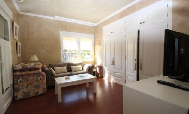 Herverkoop - Villa -
Cabo Roig