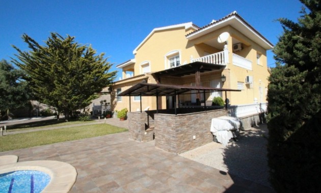 Herverkoop - Villa -
Cabo Roig