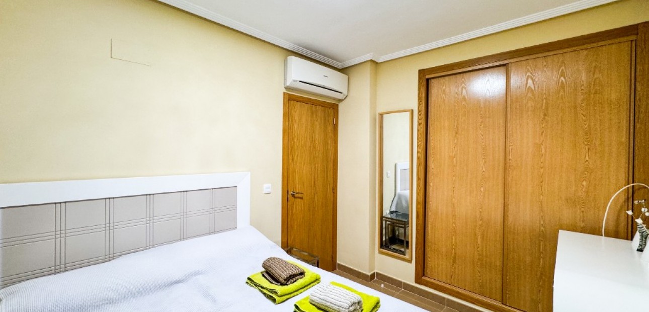 Vakantie verhuur - Appartement / flat -
Playa Flamenca - Zeniamar