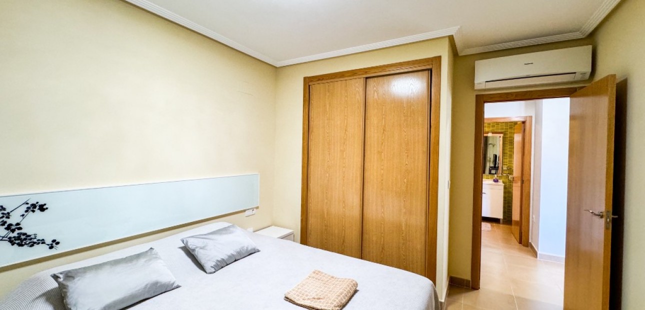 Vakantie verhuur - Appartement / flat -
Playa Flamenca - Zeniamar