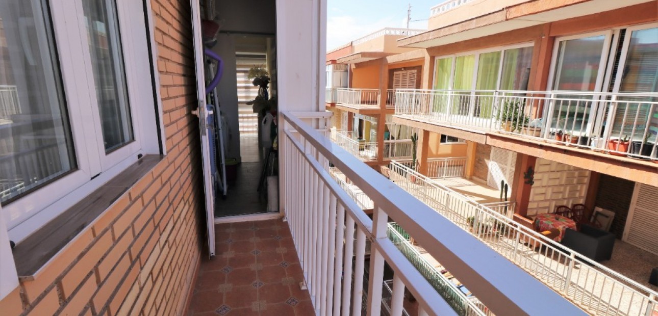 Venta - Apartamento / piso -
Torrevieja