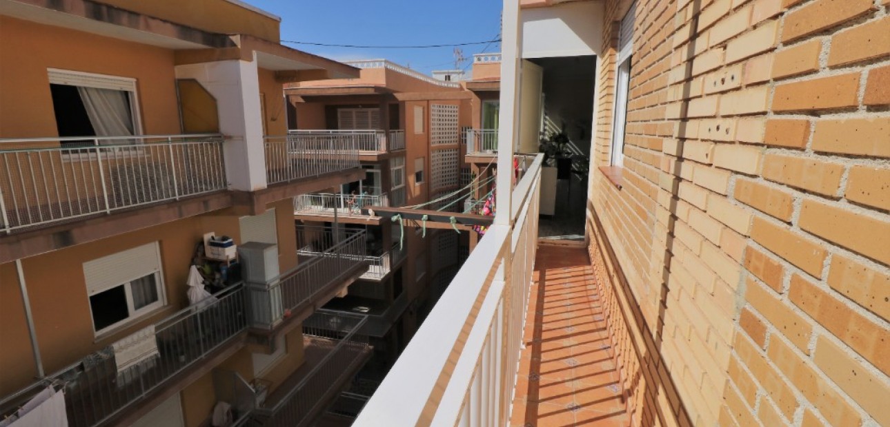 Venta - Apartamento / piso -
Torrevieja