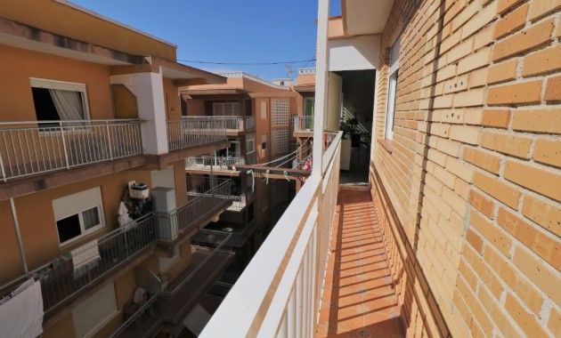 Venta - Apartamento / piso -
Torrevieja