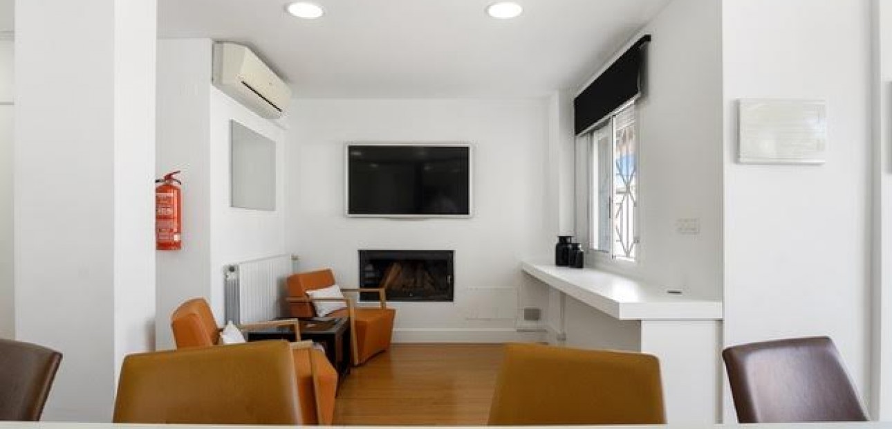 Herverkoop - Reclame -
Torrevieja