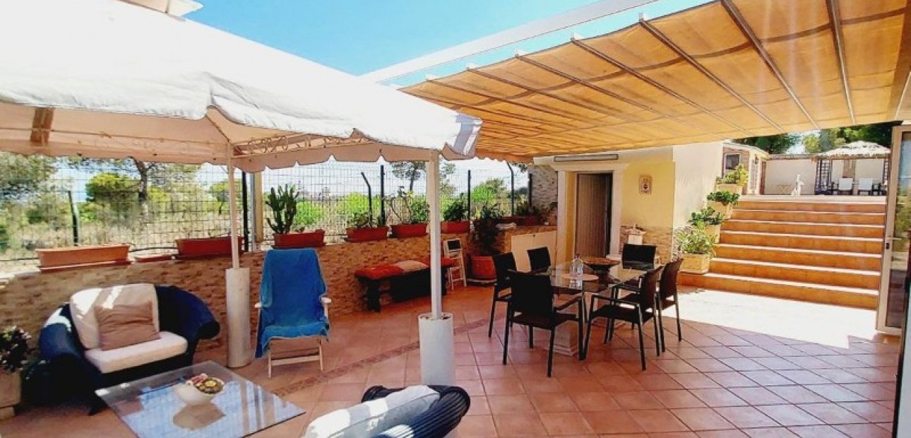 Sale - Villa -
Campoamor