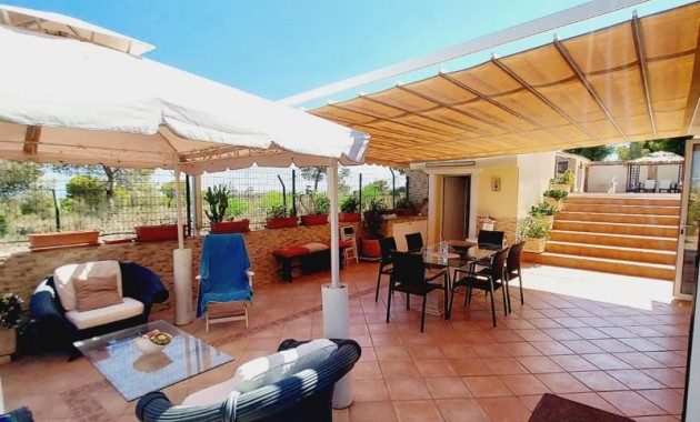 Sale - Villa -
Campoamor