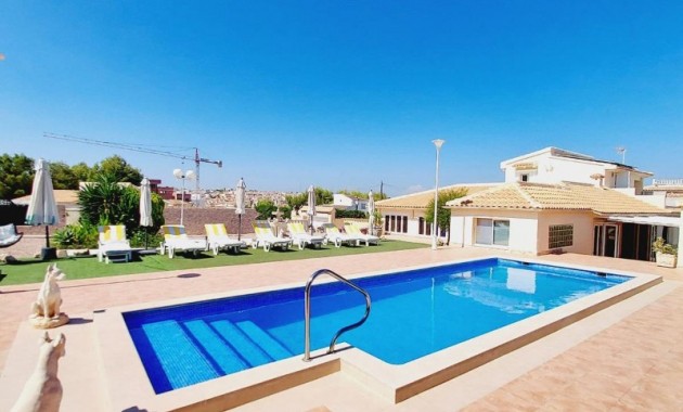 Sale - Villa -
Campoamor