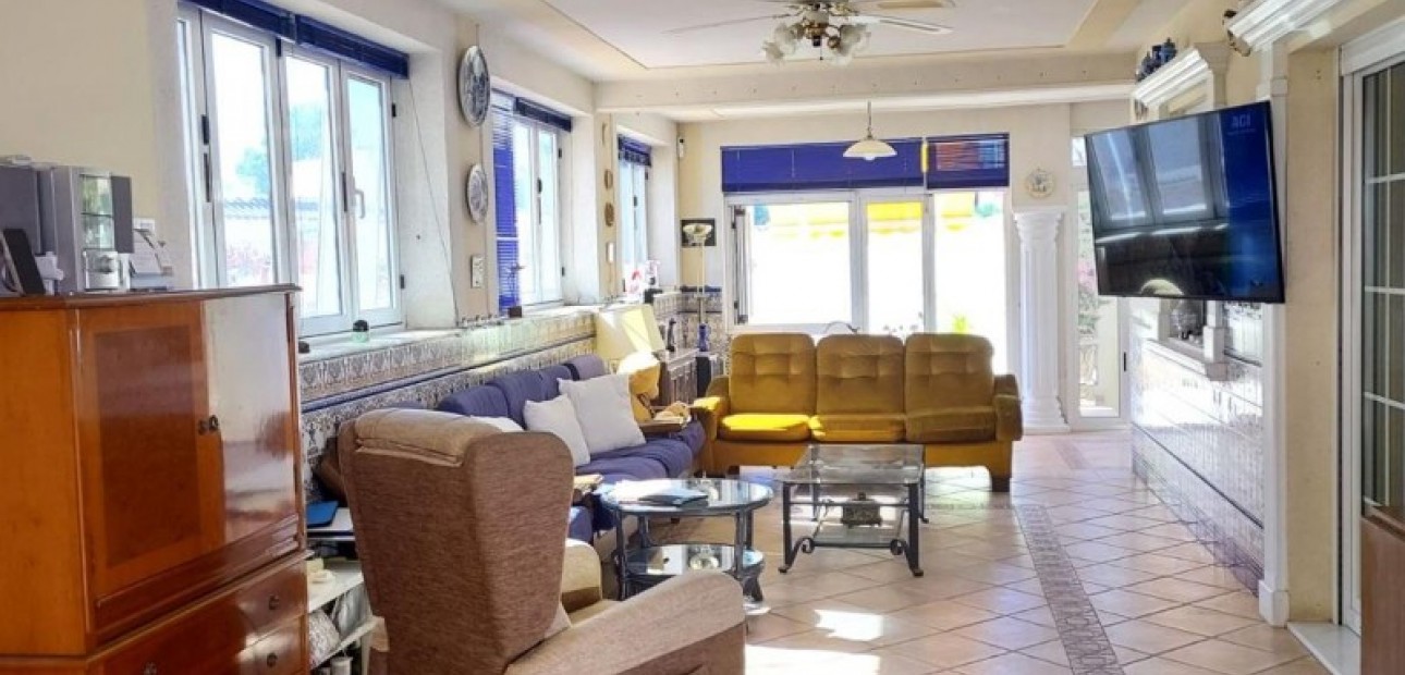 Sale - Villa -
Campoamor