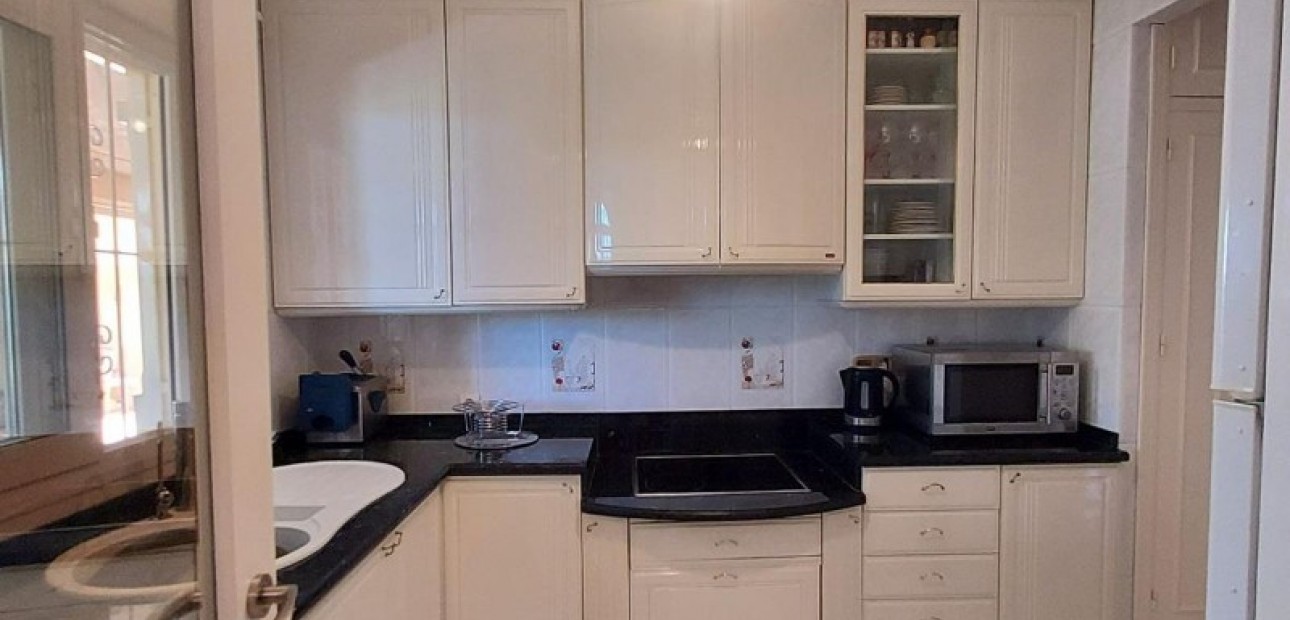 Sale - Villa -
Campoamor