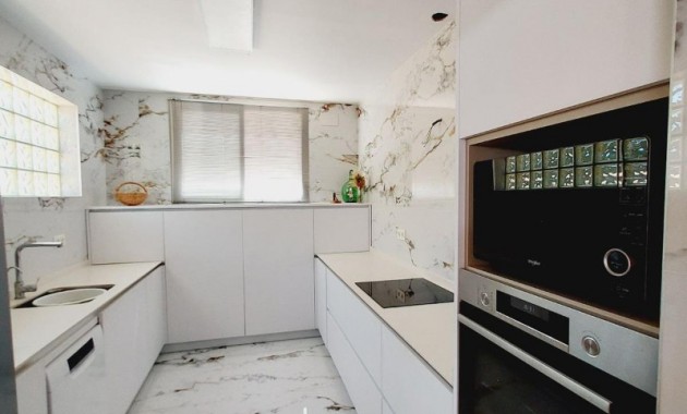 Sale - Villa -
Campoamor