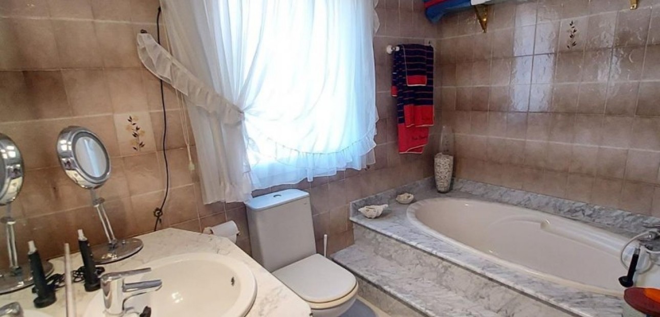 Sale - Villa -
Campoamor