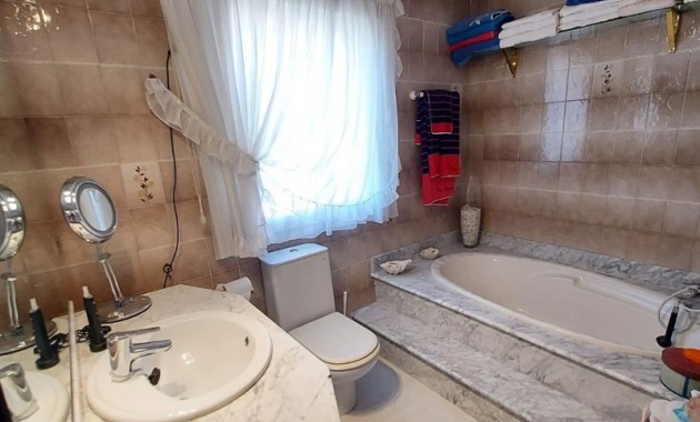 Sale - Villa -
Campoamor