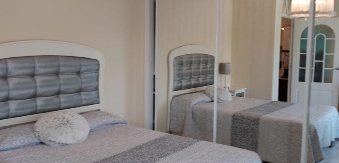 Sale - Villa -
Campoamor