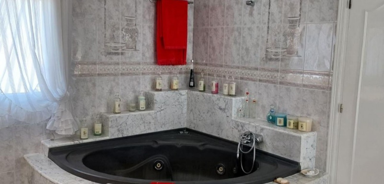 Sale - Villa -
Campoamor