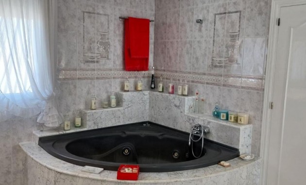 Sale - Villa -
Campoamor