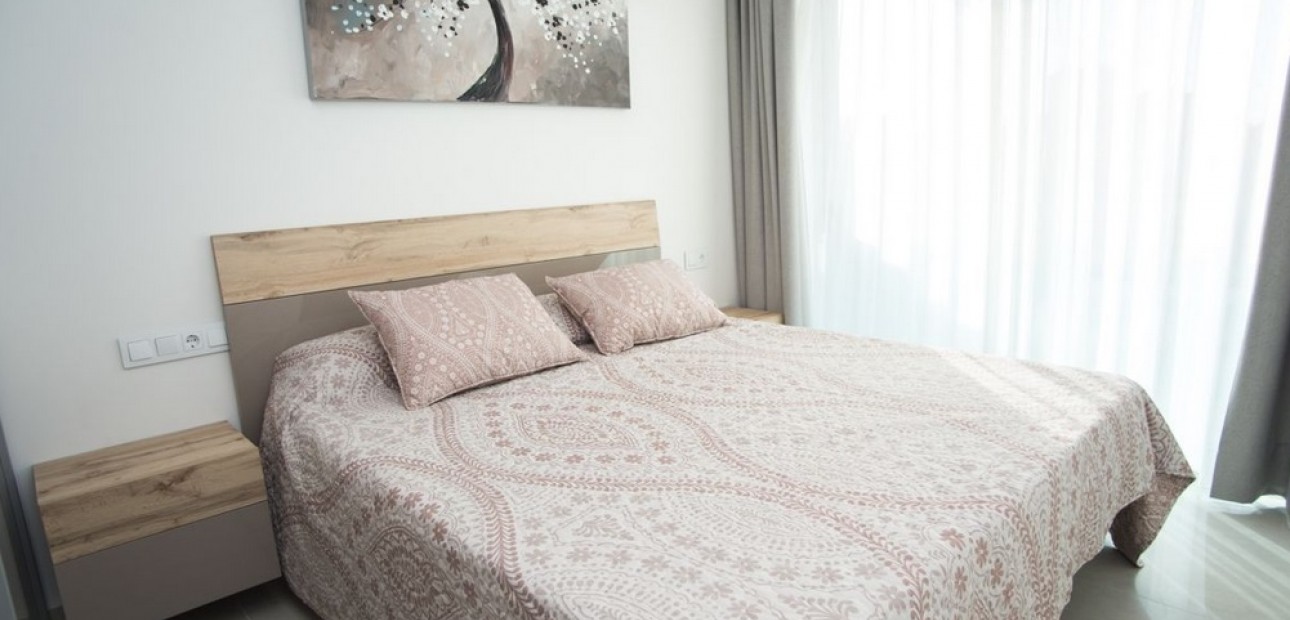 New Build - Apartment / flat -
Finestrat