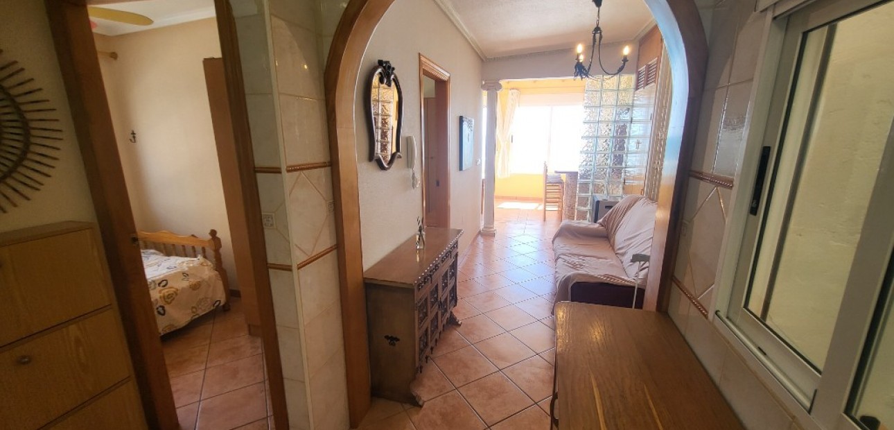 Herverkoop - Appartement / flat -
Torrevieja