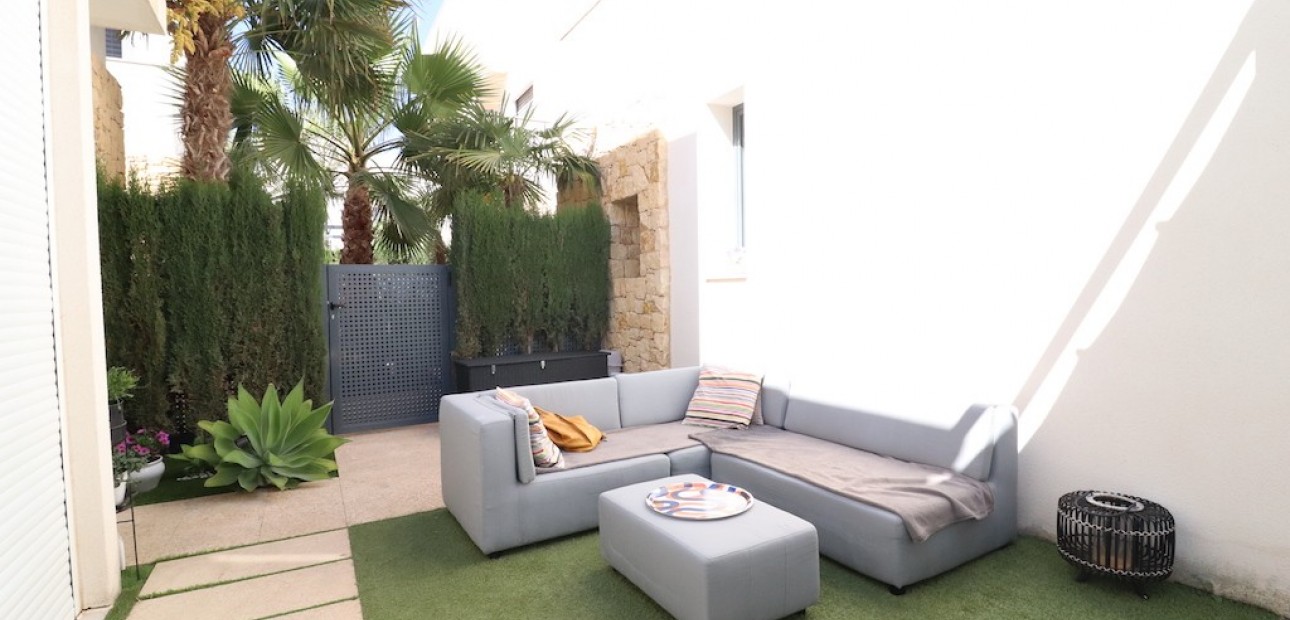 Sale - Villa -
Ciudad Quesada