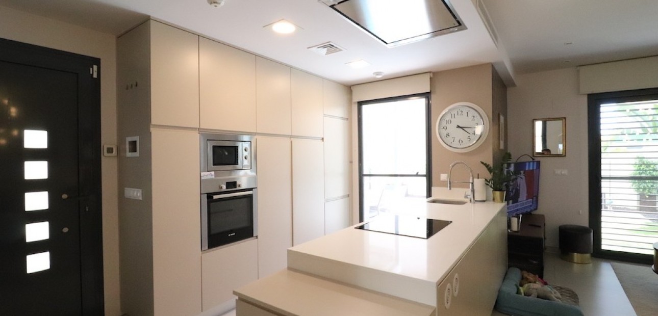 Sale - Villa -
Ciudad Quesada