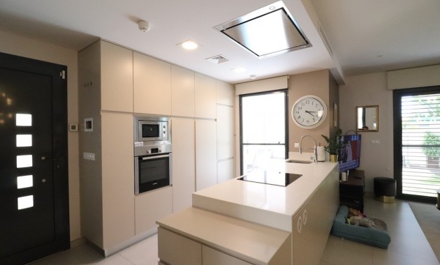 Sale - Villa -
Ciudad Quesada