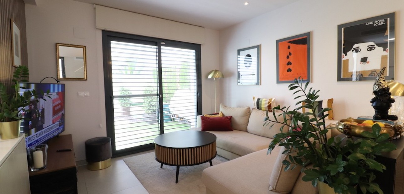 Sale - Villa -
Ciudad Quesada