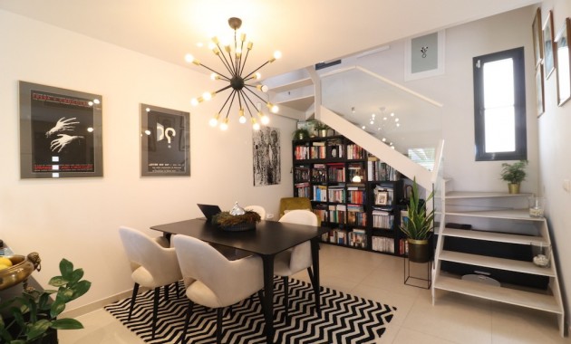 Sale - Villa -
Ciudad Quesada