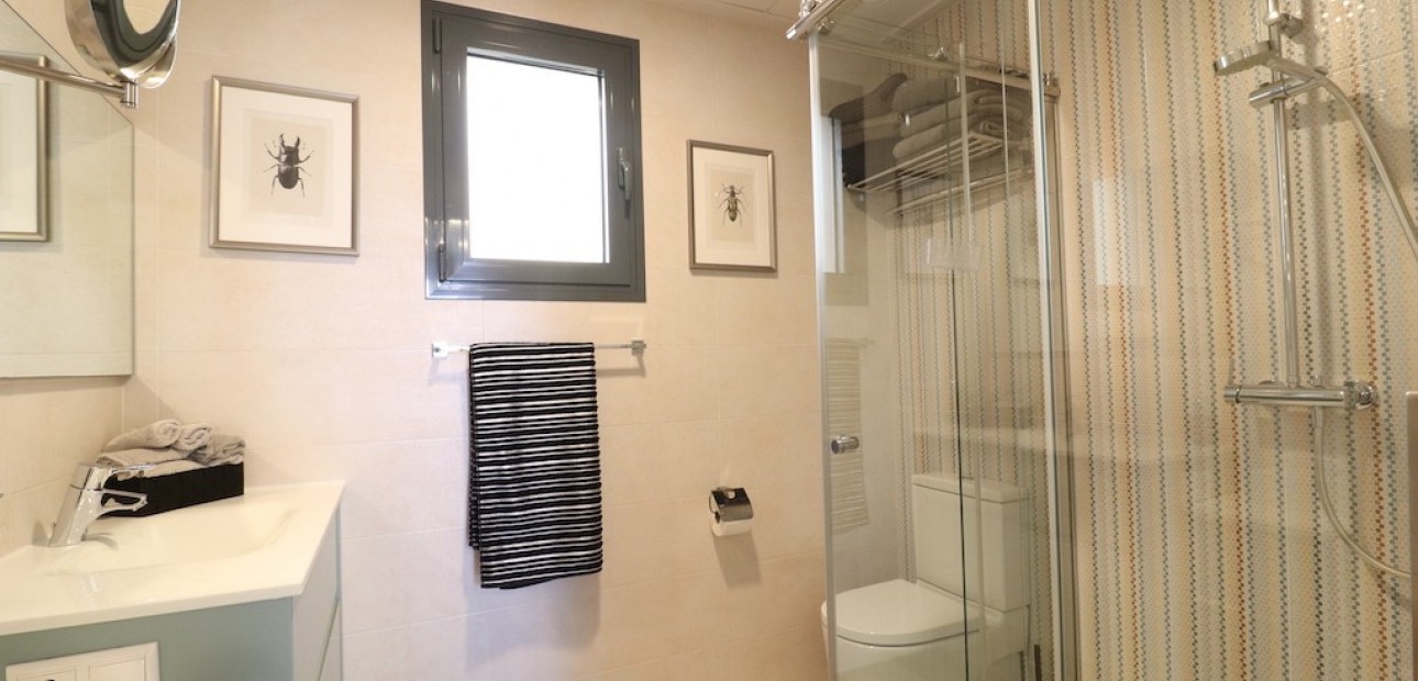 Sale - Villa -
Ciudad Quesada