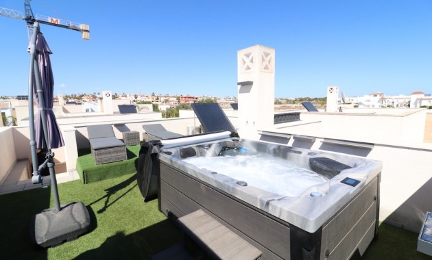 Sale - Villa -
Ciudad Quesada