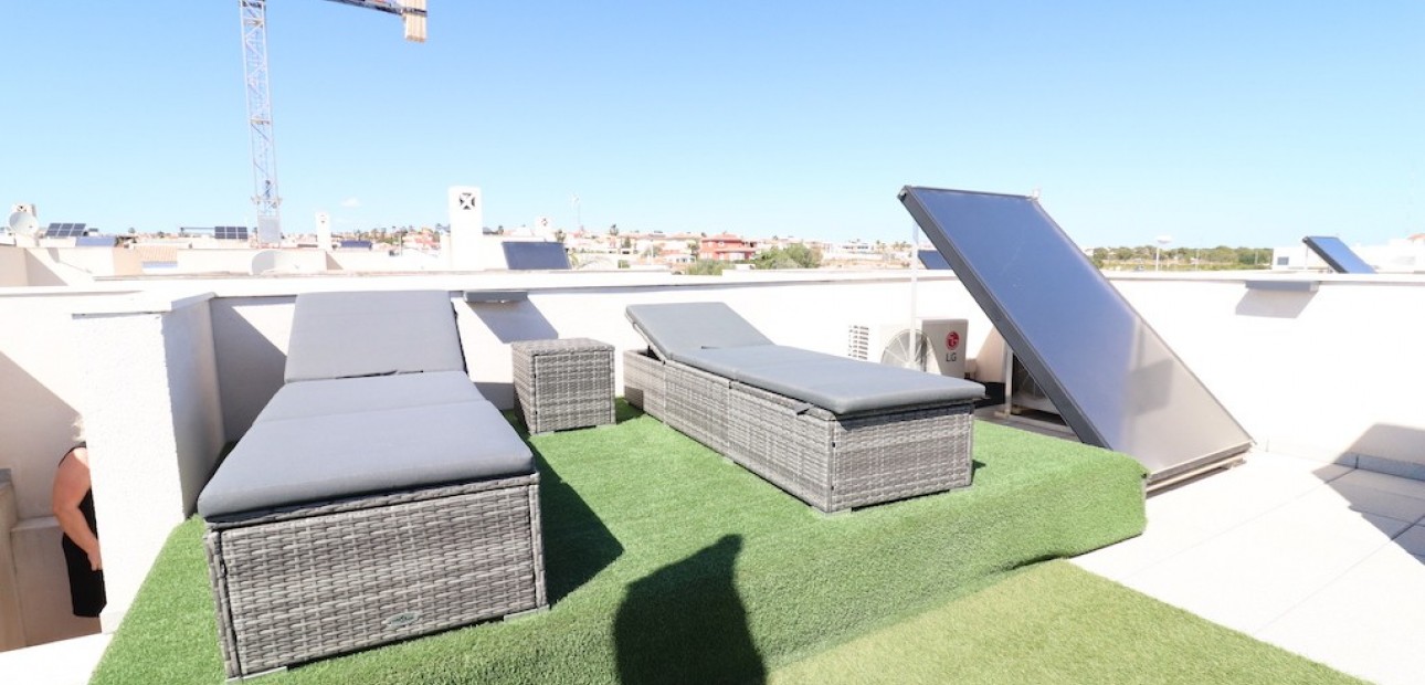 Sale - Villa -
Ciudad Quesada