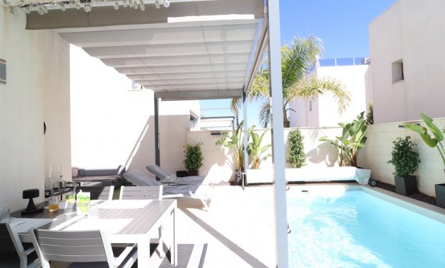 Sale - Villa -
Ciudad Quesada