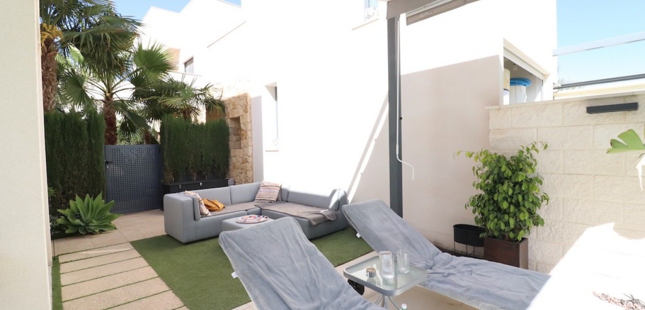 Sale - Villa -
Ciudad Quesada