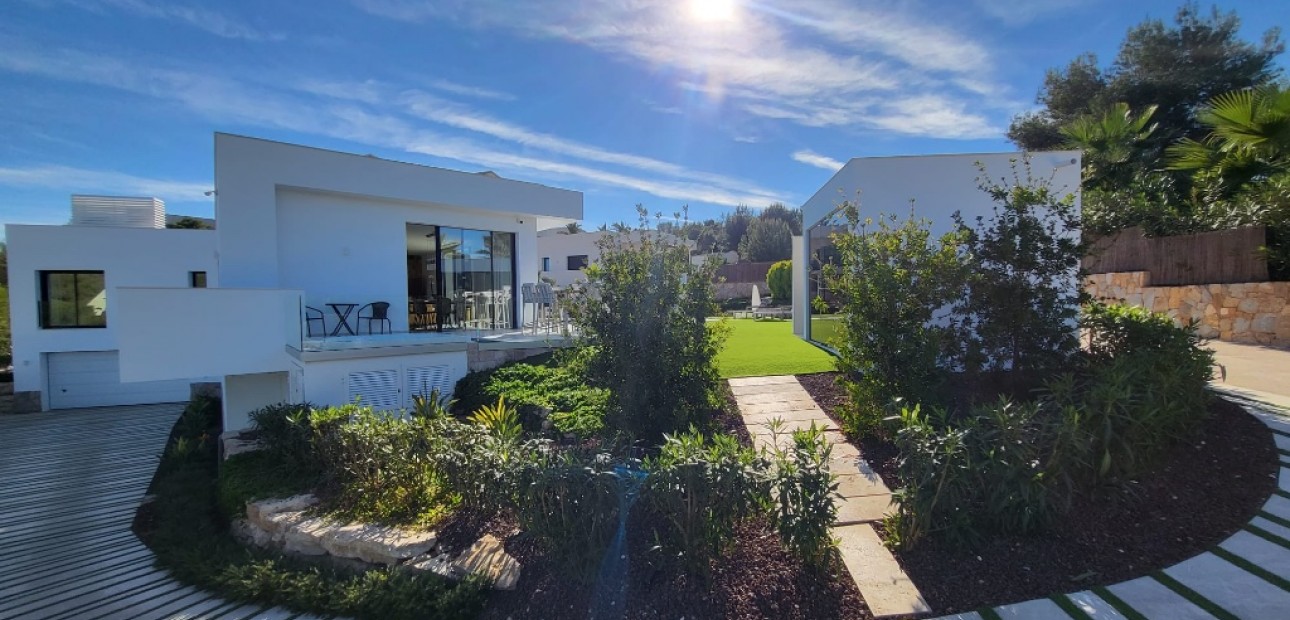 Sale - Villa -
Las Colinas - Las Colinas Golf