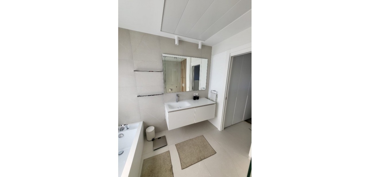 Sale - Villa -
Las Colinas - Las Colinas Golf