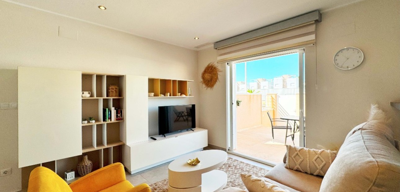 Vakantie verhuur - Appartement / flat -
Punta Prima