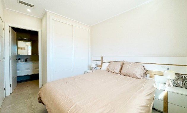 Vakantie verhuur - Appartement / flat -
Punta Prima