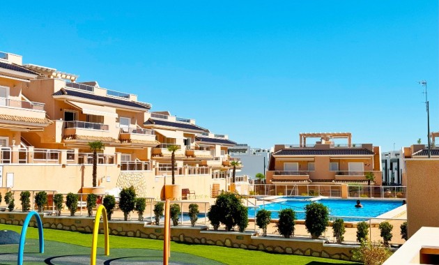 Vakantie verhuur - Appartement / flat -
Punta Prima