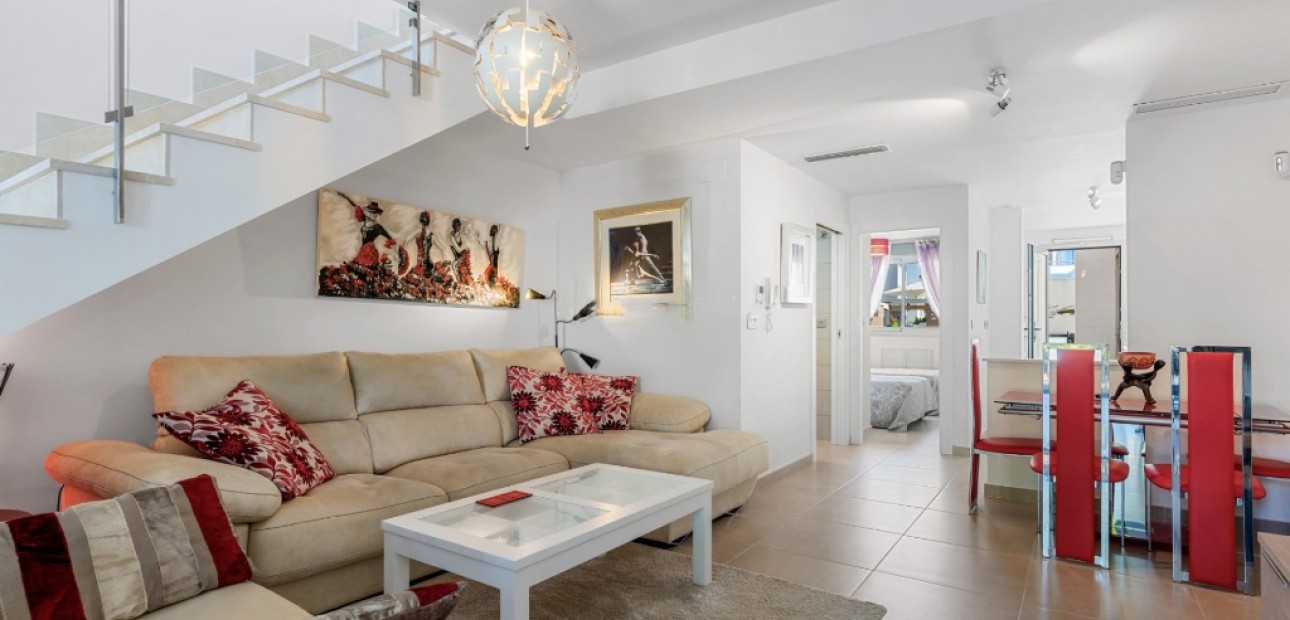 Herverkoop - Herenhuis -
Torre de la Horadada