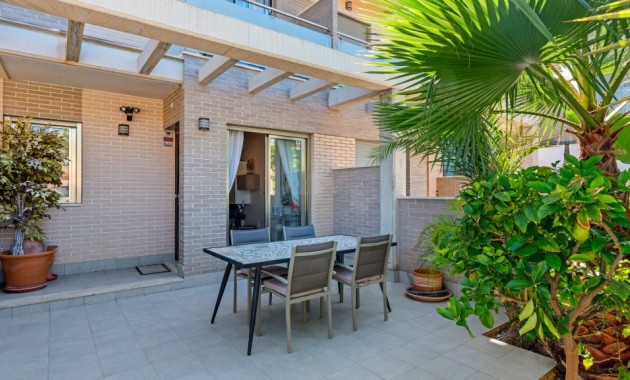 Herverkoop - Herenhuis -
Torre de la Horadada