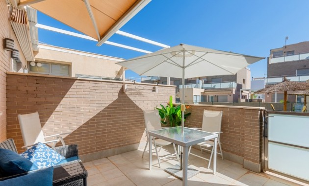 Herverkoop - Herenhuis -
Torre de la Horadada