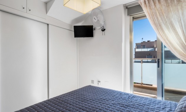 Herverkoop - Herenhuis -
Torre de la Horadada